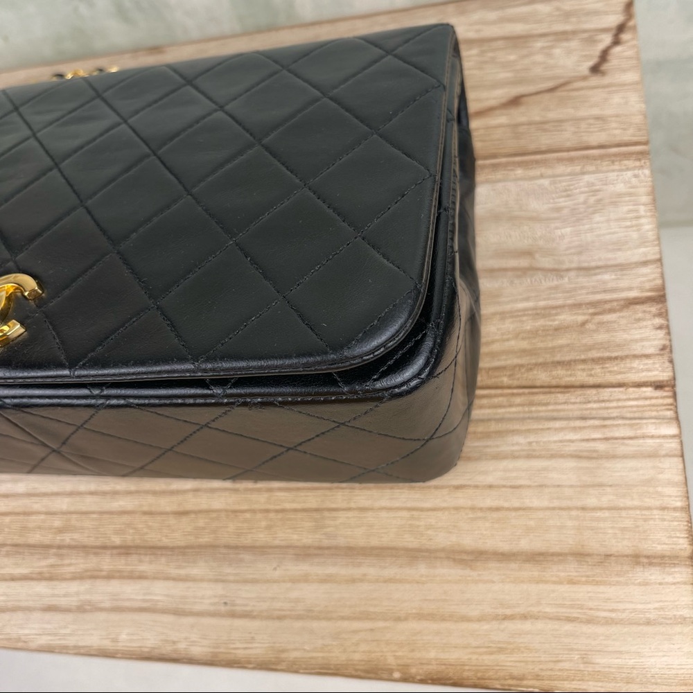 CHANEL CLASSIC FULL FLAP BLACK LAMBSKIN 24K GHW SMALL 🔥Like New!!!!🔥 - Picture 7 of 15